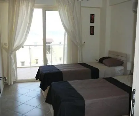 Royal Heights Apartamento *