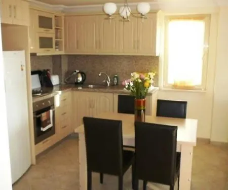 Royal Heights Apartamento