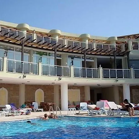 Apartamento Royal Heights Bogazici